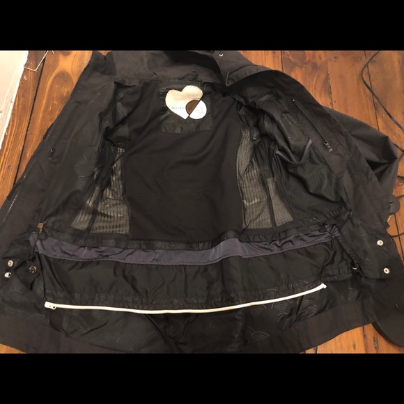 Holden snowboarding jacket - Picture 5 of 8